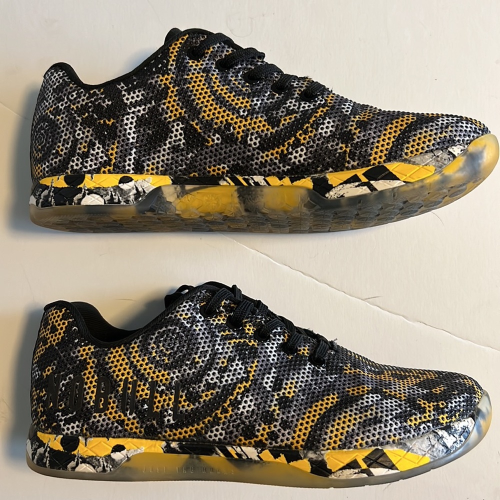 No Bull Trainers Men’s 8.5 (US), Women’s 10 (US) ARTISTS FOR HUMANITY.